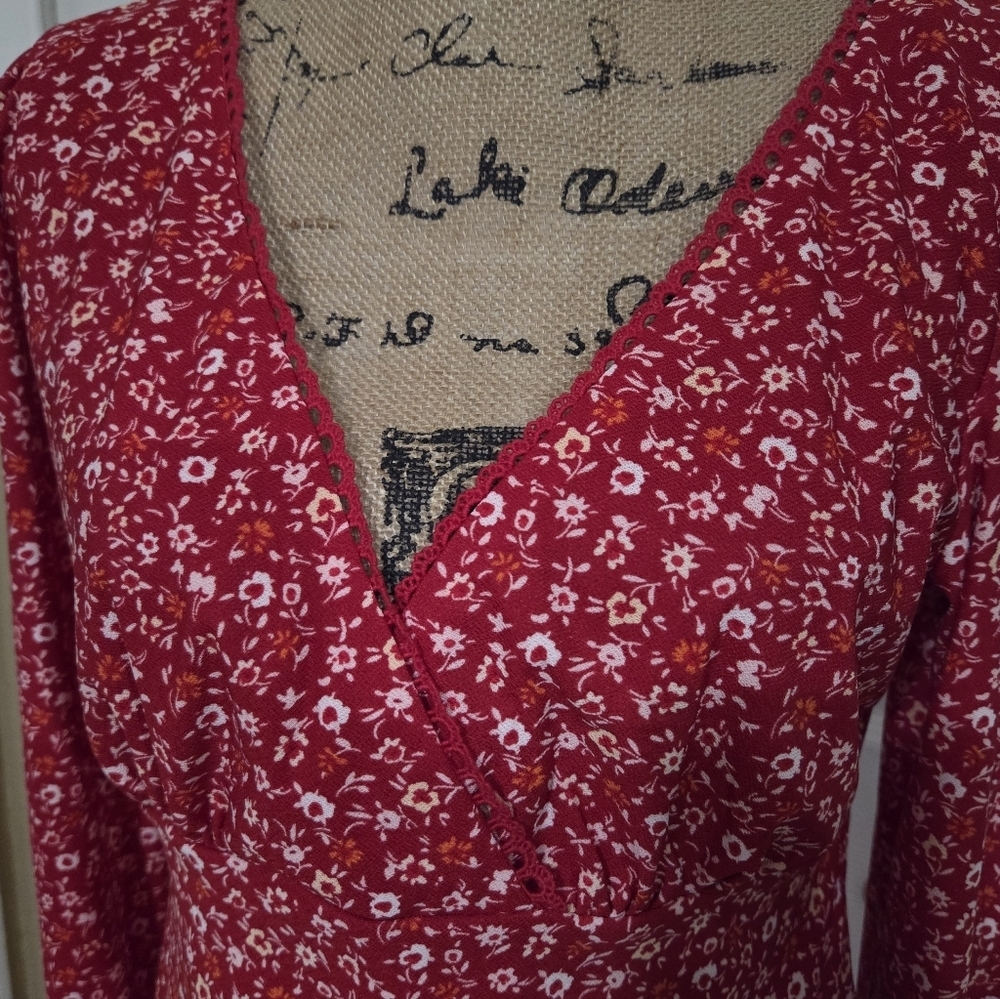 City Studio New Floral Red V-Neck Dress - Picture 2 of 9